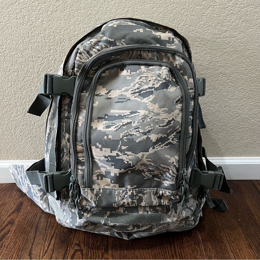 Code Alpha 3 Day Tactical Expandable Camouflage Military Type Backpack, Preowned